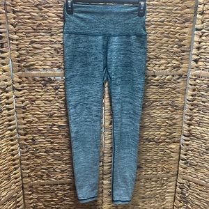 NWOT Aerie Chill Play Move Leggings.